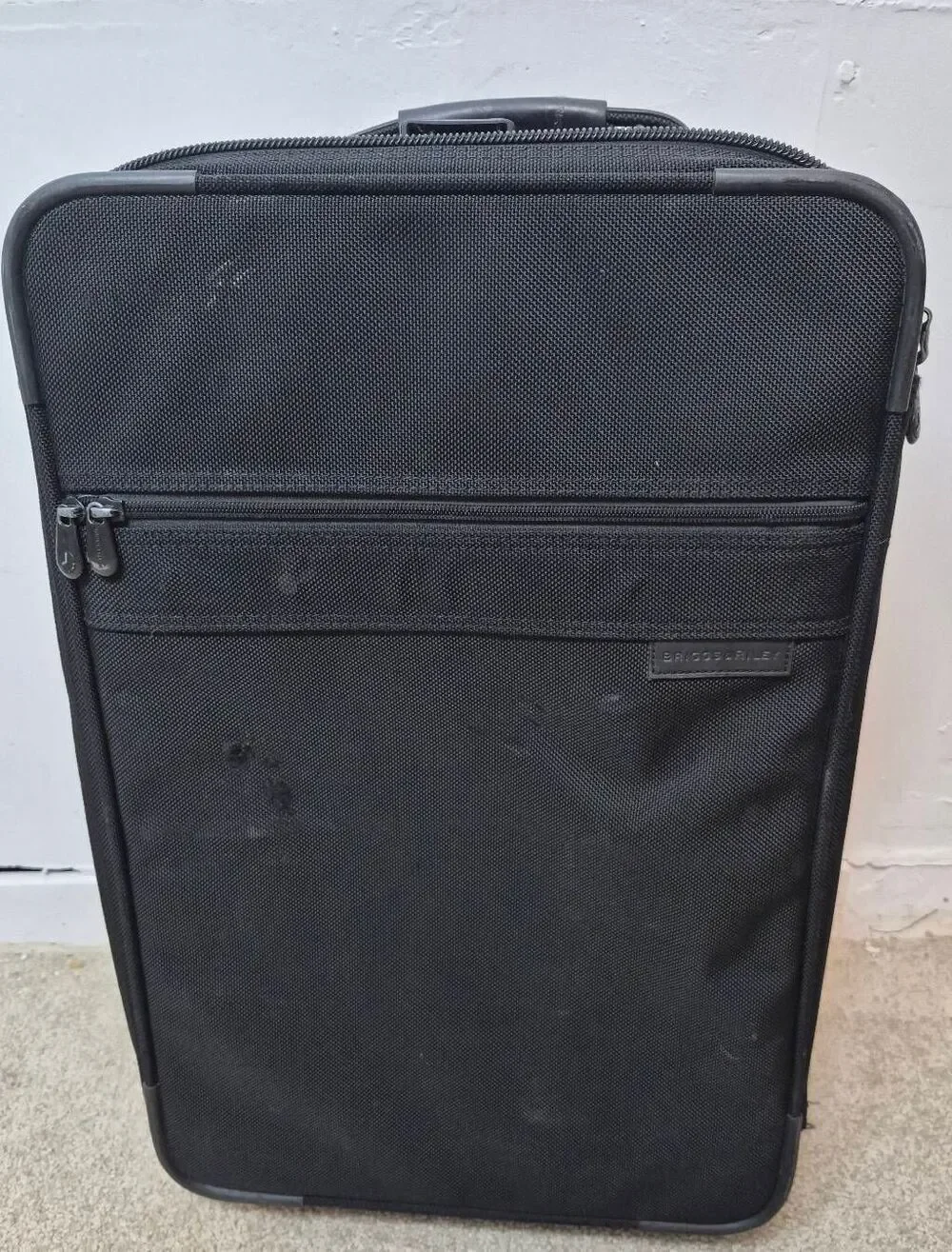 Briggs &Riley Baseline carry-on